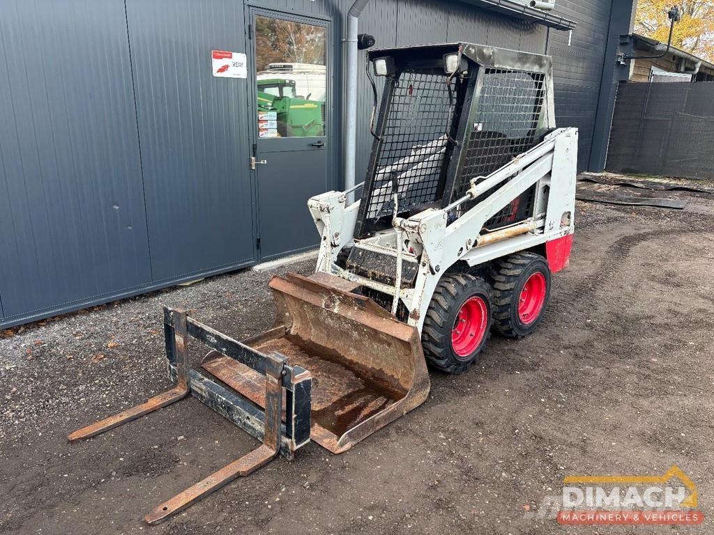 Bobcat S70 Gumikerekes homlokrakodók