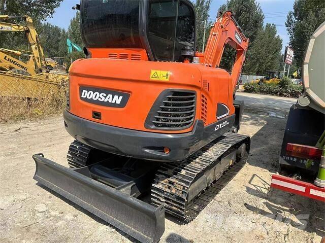 Doosan DX55 Mini kotrók < 7t