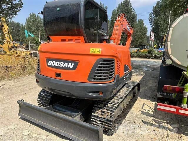 Doosan DX55 Mini kotrók < 7t