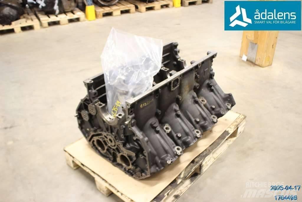 Scania R 730 Motorok