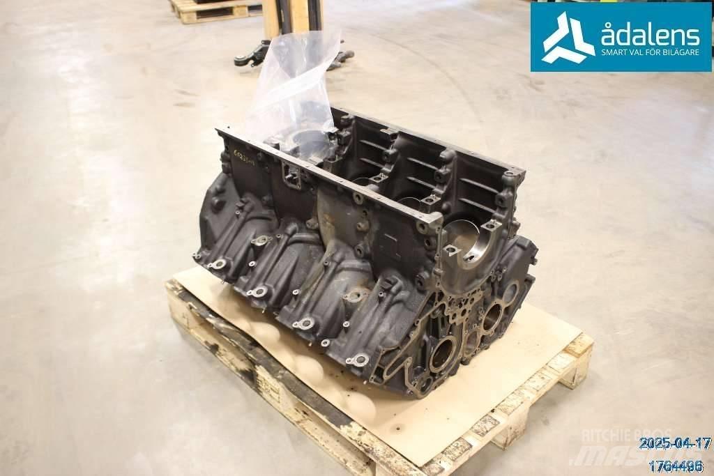 Scania R 730 Motorok