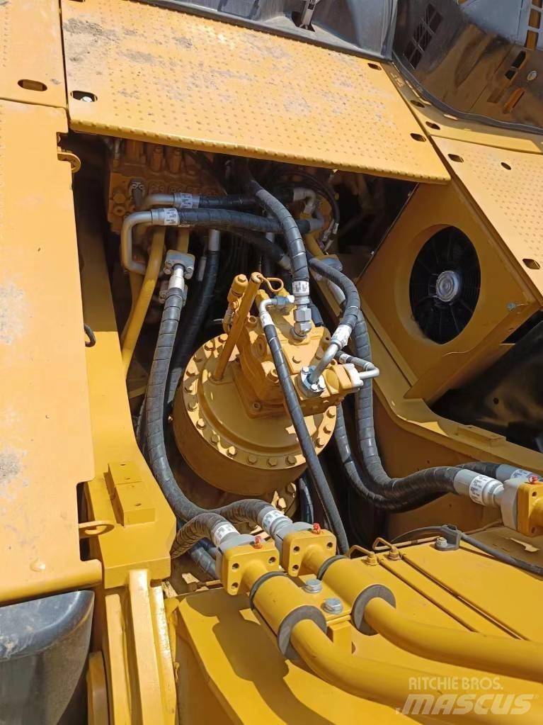 CAT 336 D2 Lánctalpas kotrók