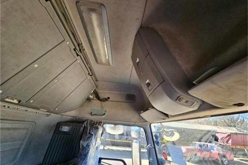 UD TRUCKS QUON Egyéb