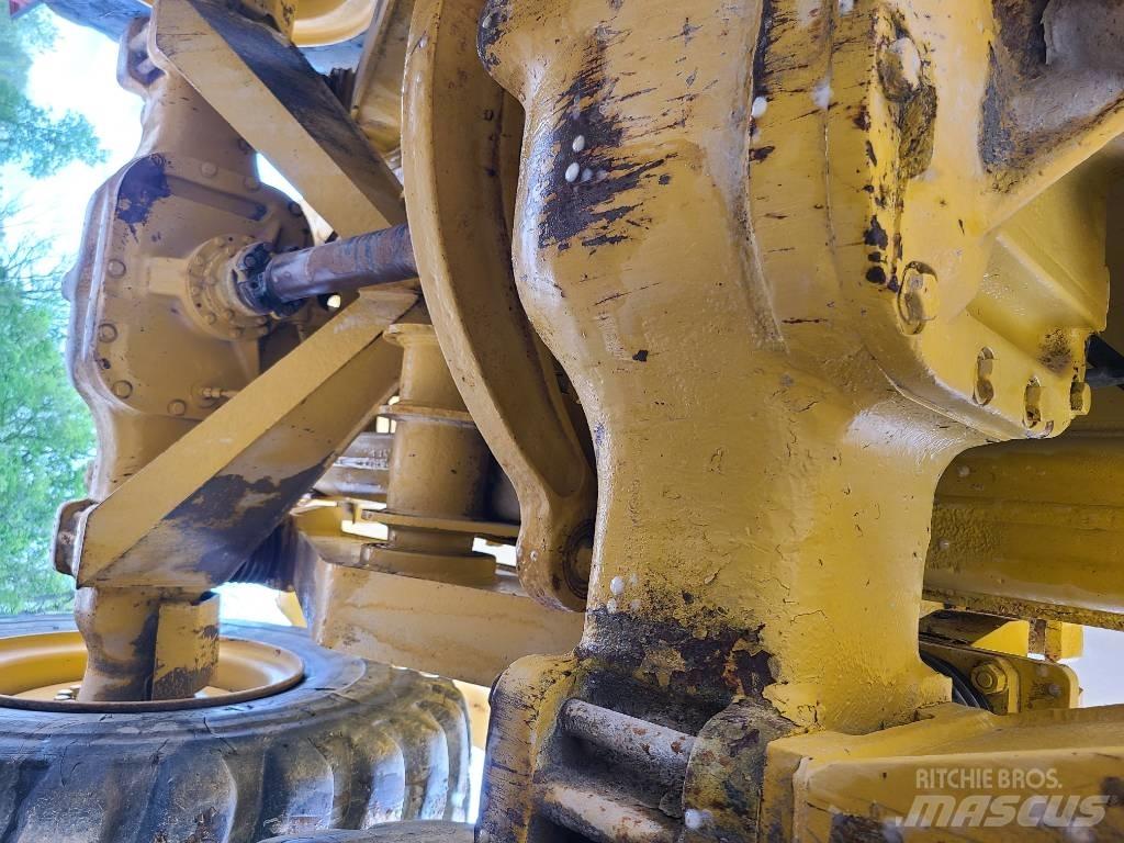 CAT 725 Csuklósdömperek