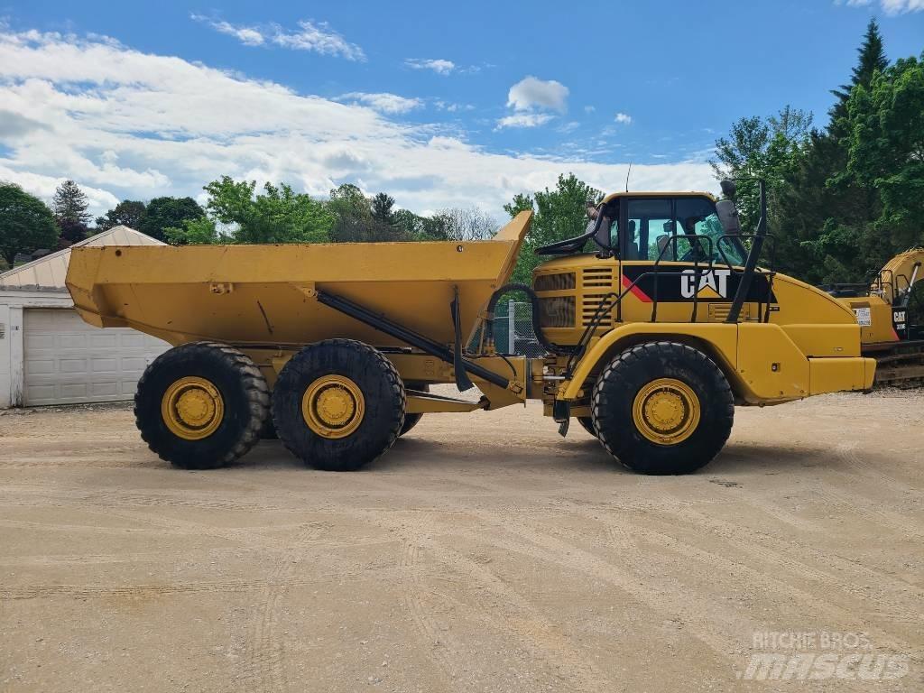 CAT 725 Csuklósdömperek