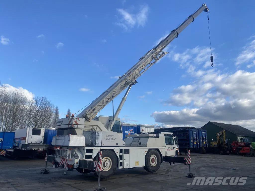 Liebherr LTM1030 Terepdaruk