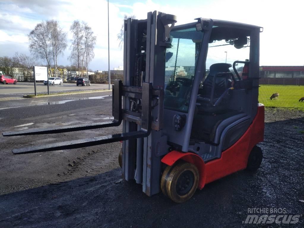 Jungheinrich TFG 320 Gázüzemű targoncák