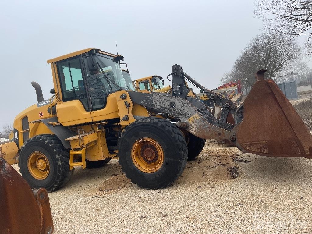 Volvo L 90 G Gumikerekes homlokrakodók