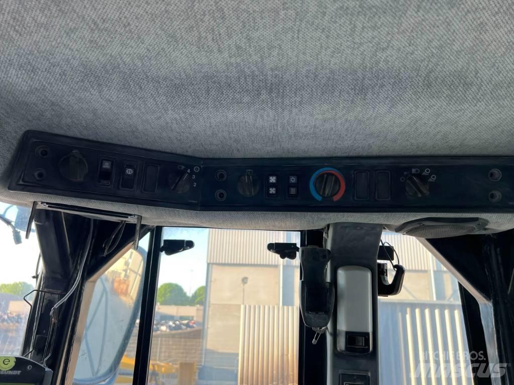 CAT 980 G Gumikerekes homlokrakodók