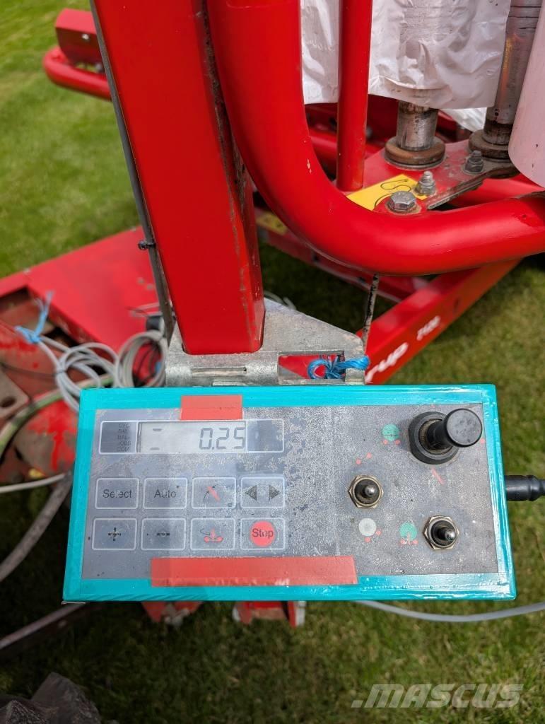 Kverneland 7120 Göngyölő gépek