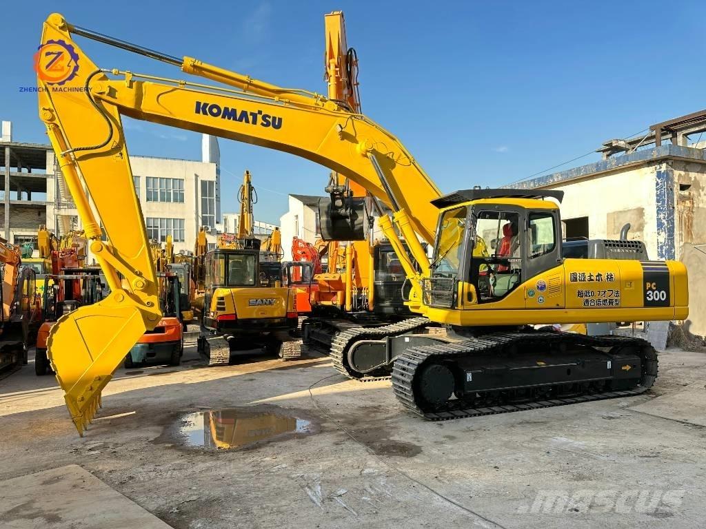 Komatsu PC 300 Lánctalpas kotrók