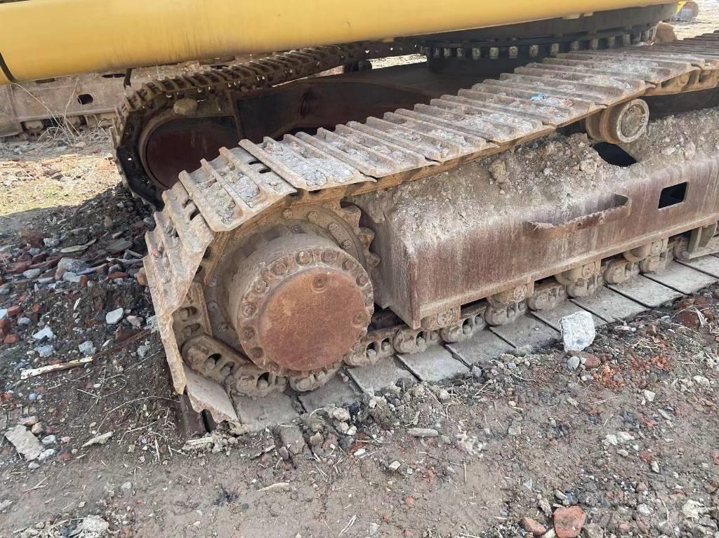CAT 329 D Lánctalpas kotrók