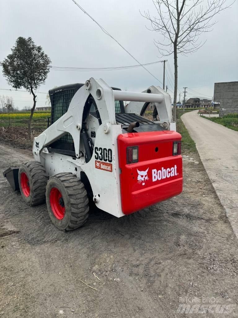Bobcat S 300 Kompaktrakodók