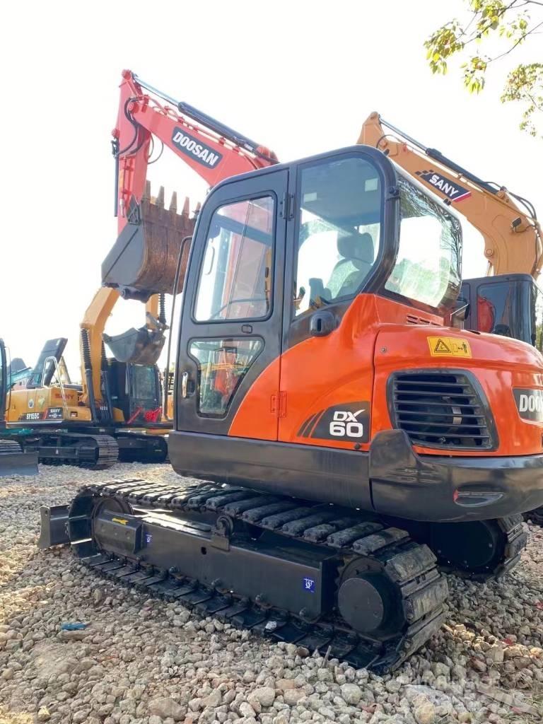 Doosan dx60 Lánctalpas kotrók