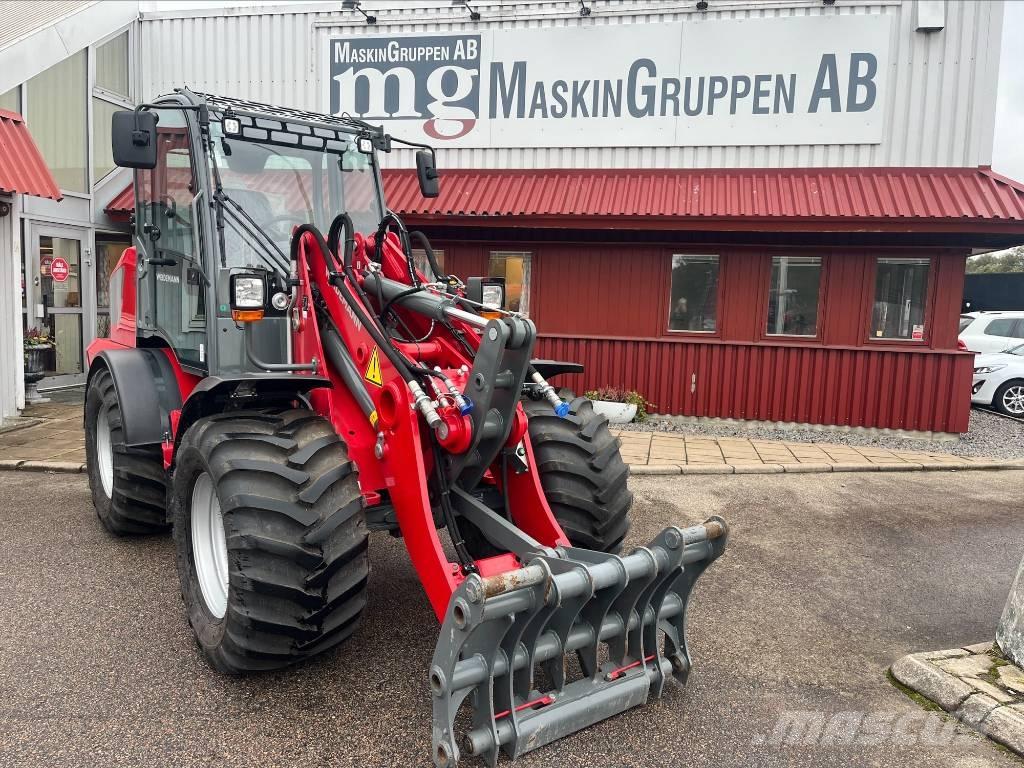 Weidemann 4080 Gumikerekes homlokrakodók