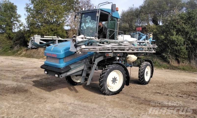 Evrard Alpha 2500 Önjáró trágyaszórók