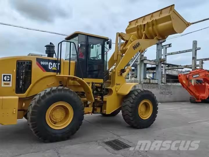 CAT 966H Gumikerekes homlokrakodók