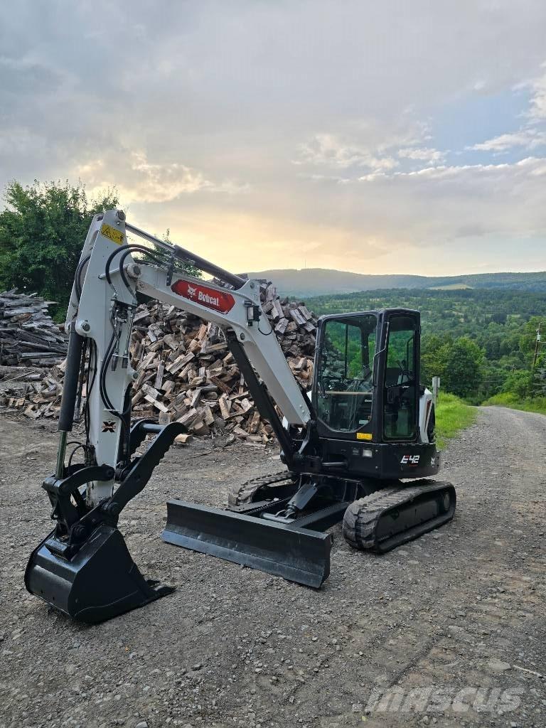 Bobcat E 42 Mini kotrók < 7t