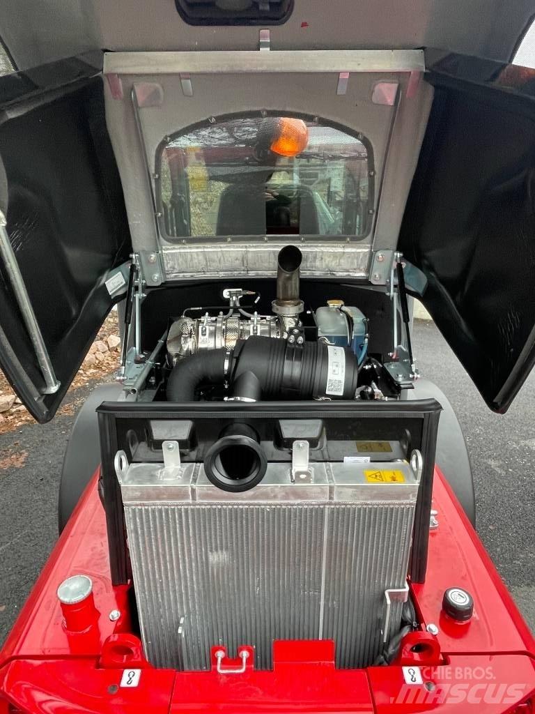 Weidemann 3080 Gumikerekes homlokrakodók