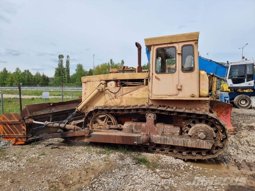 CAT T 130 lánctalpas dózerek