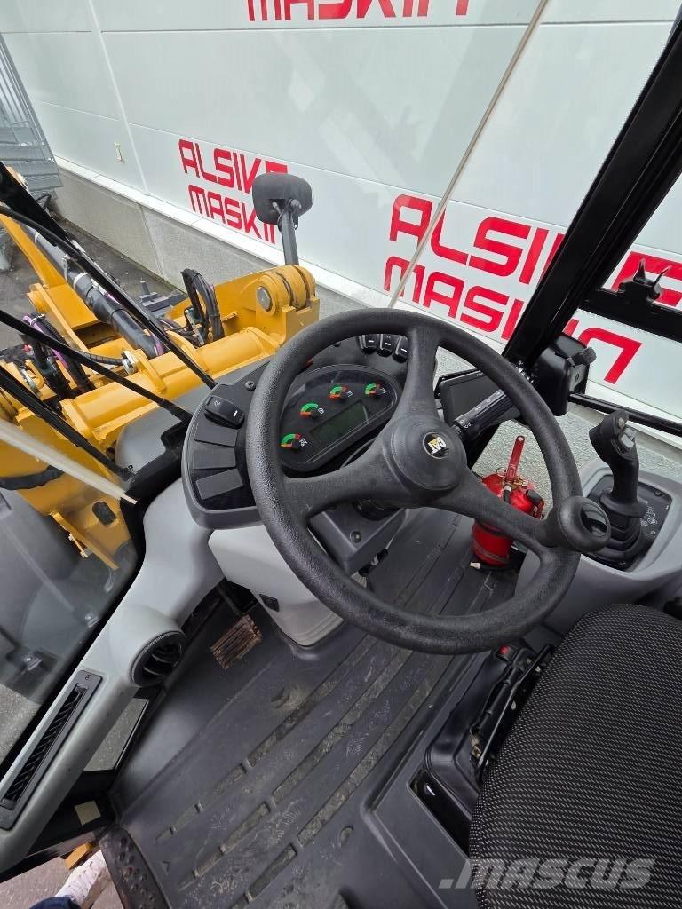 CAT 906 Gumikerekes homlokrakodók