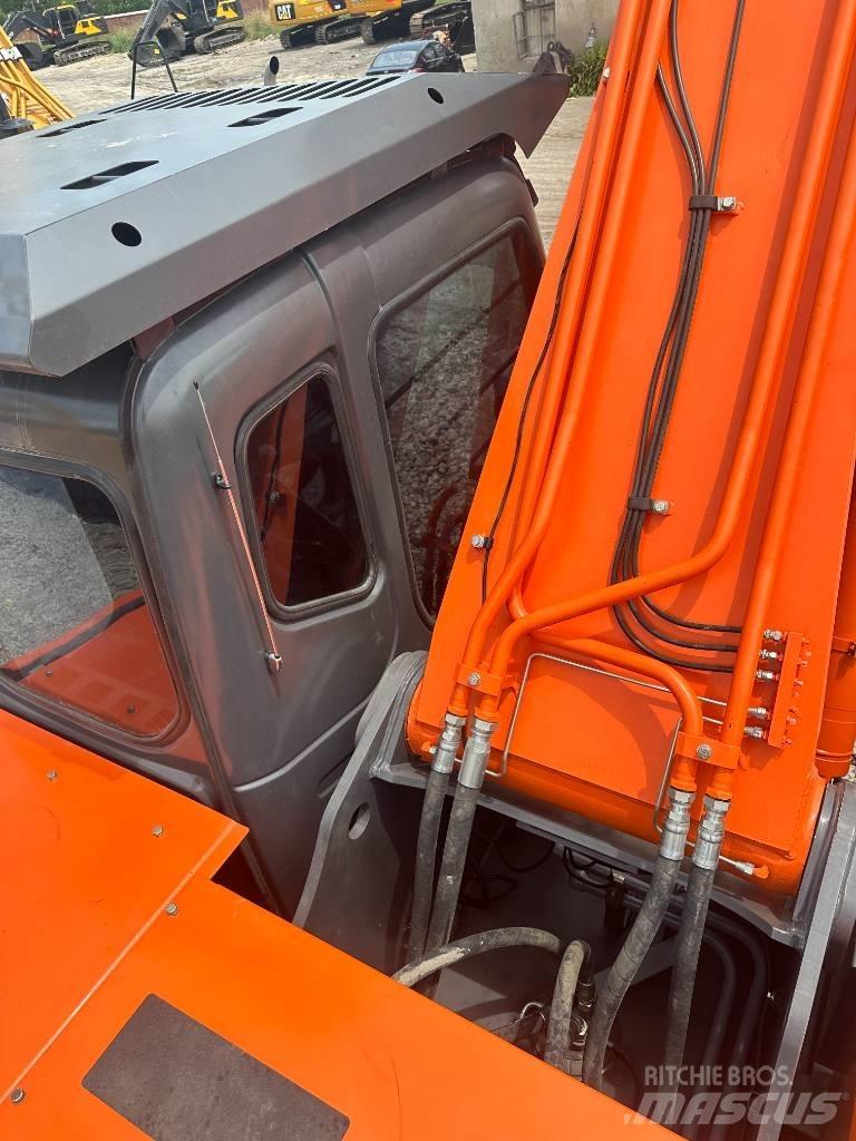 Hitachi ZX 350 Lánctalpas kotrók