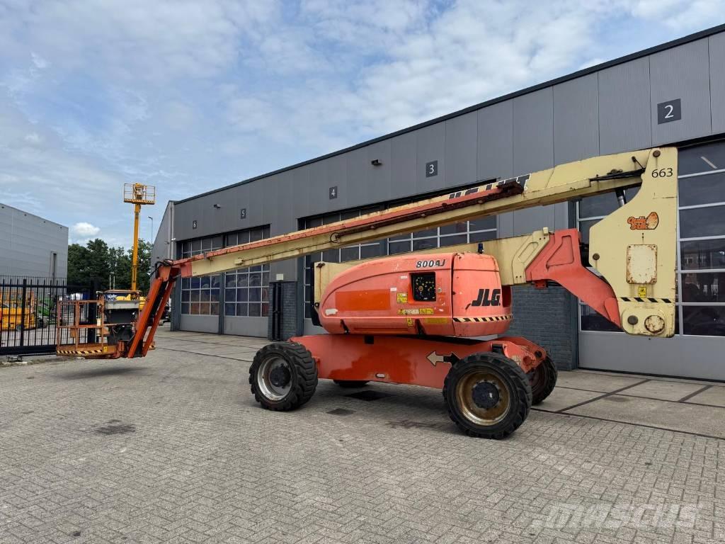 JLG 800 AJ Karos emelők