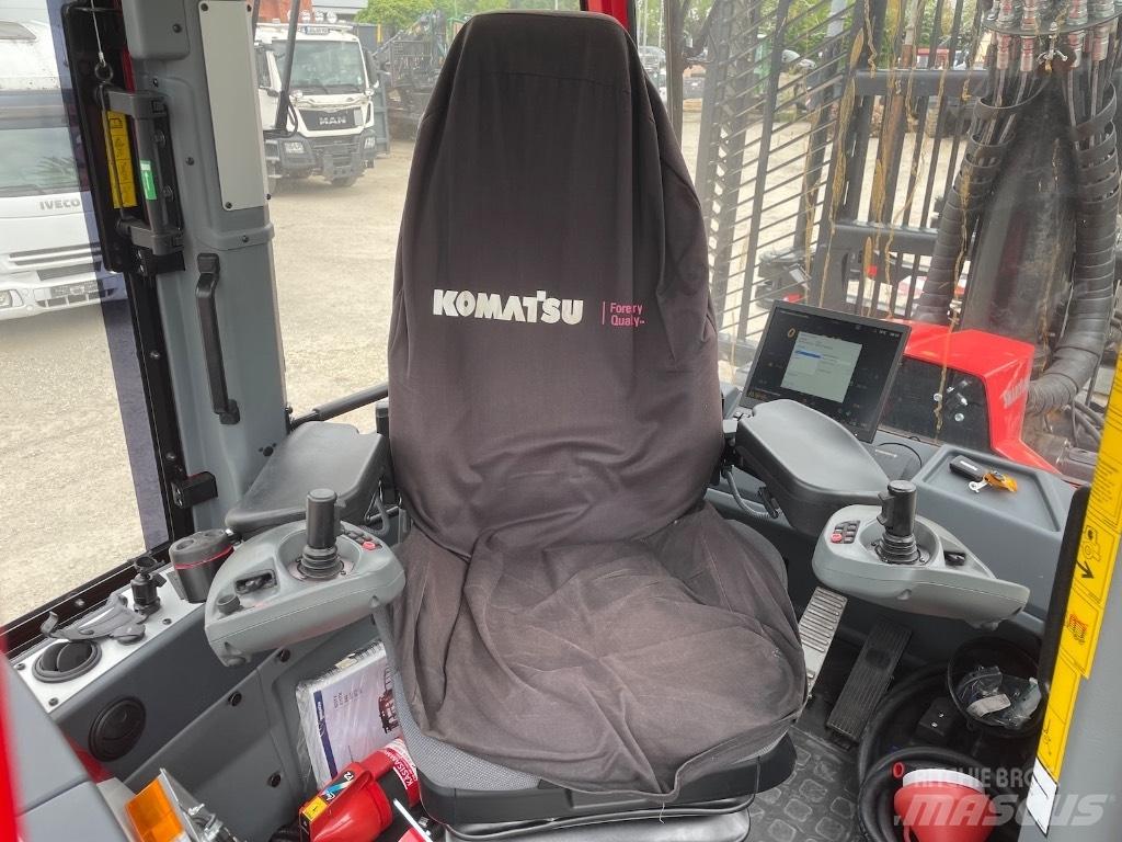 Komatsu 855 Kihordók