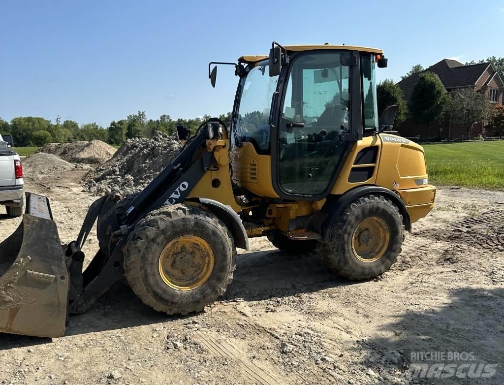 Volvo L 25 H Gumikerekes homlokrakodók