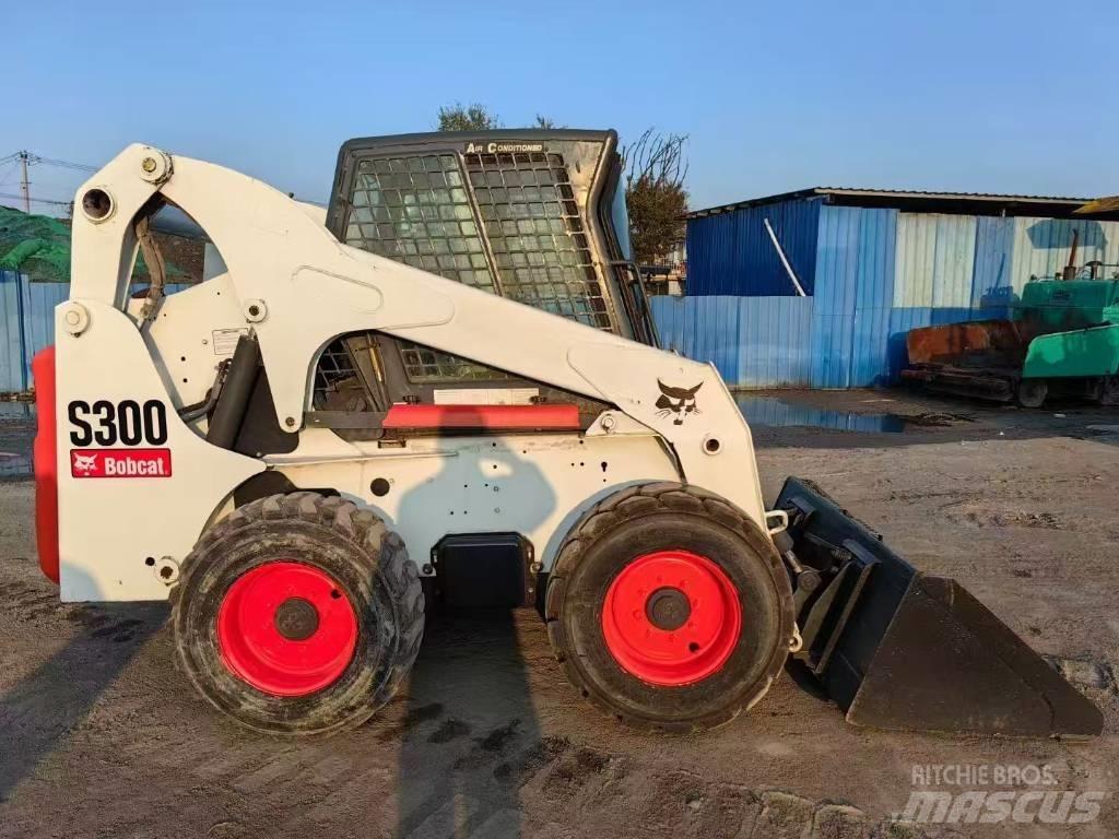 Bobcat S 300 Kompaktrakodók