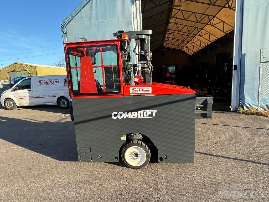Combilift C3000ET Tolóoszlopos négyutas targonca