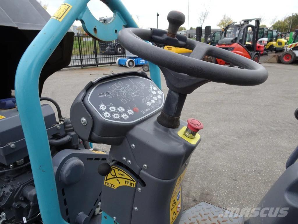 Hamm HD12VV Ikerdobos hengerek