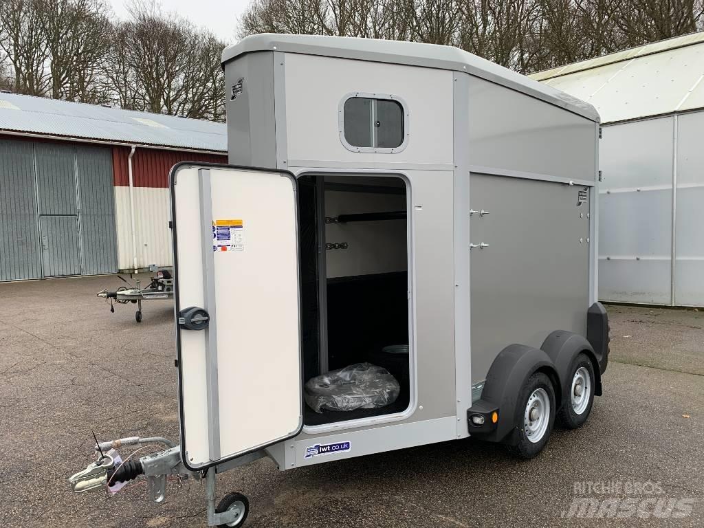 Ifor Williams HB403 Állatszállító pótkocsik