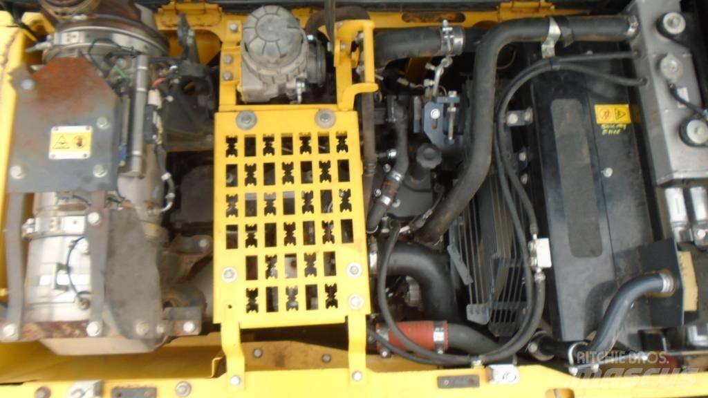 Komatsu 210 LC 10 Lánctalpas kotrók