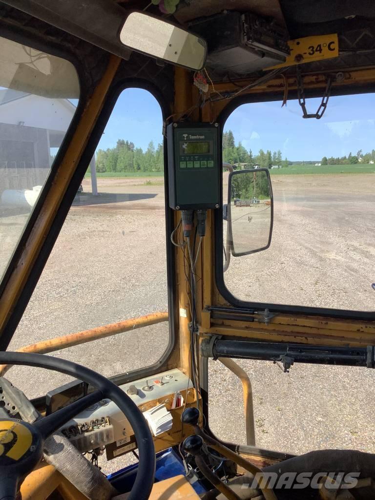 CAT 966 C Gumikerekes homlokrakodók