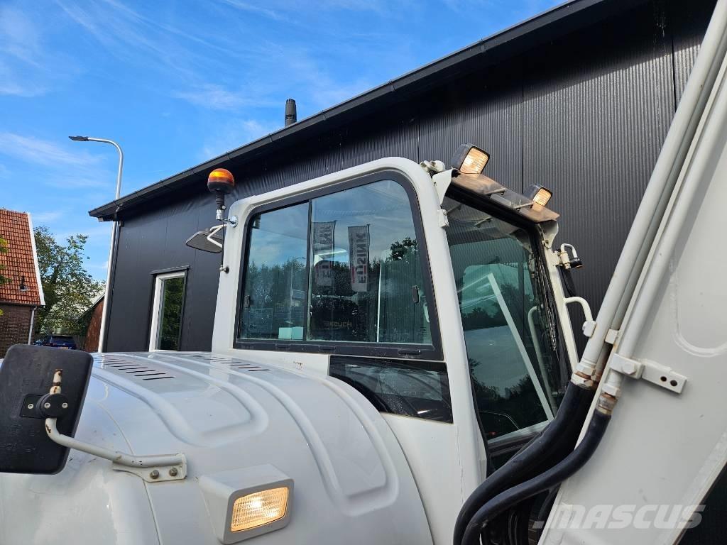 Takeuchi TB 290 Közepes (midi) kotrók 7 t - 12 t