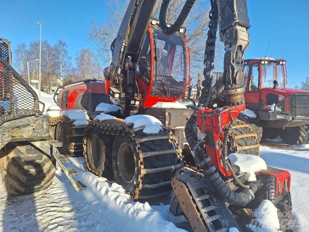 Komatsu 931XC Betakarítók