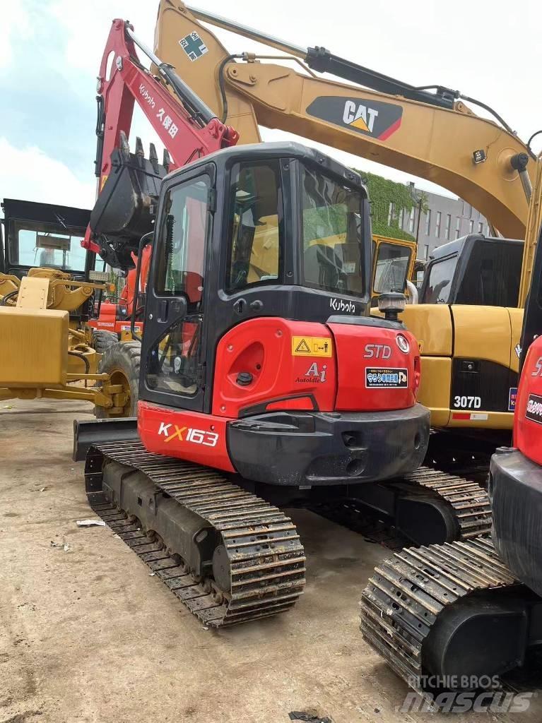 Kubota KX 163 Közepes (midi) kotrók 7 t - 12 t