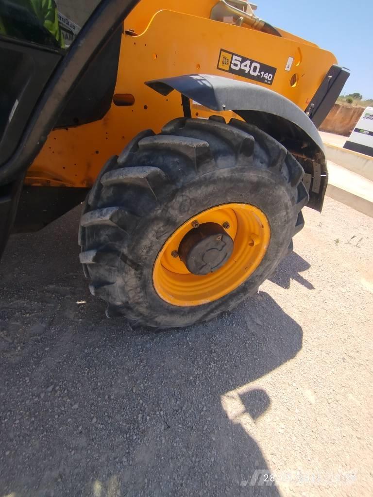 JCB 540-140 Teleszkópos rakodók