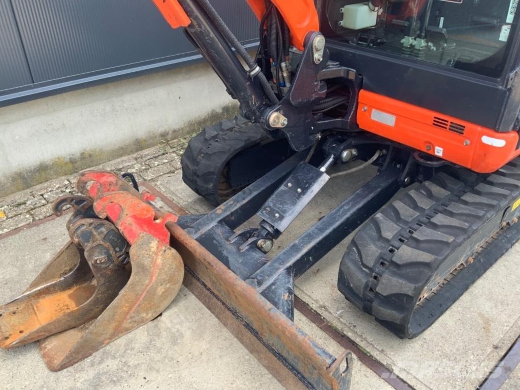 Kubota KX 027-4 Mini kotrók < 7t