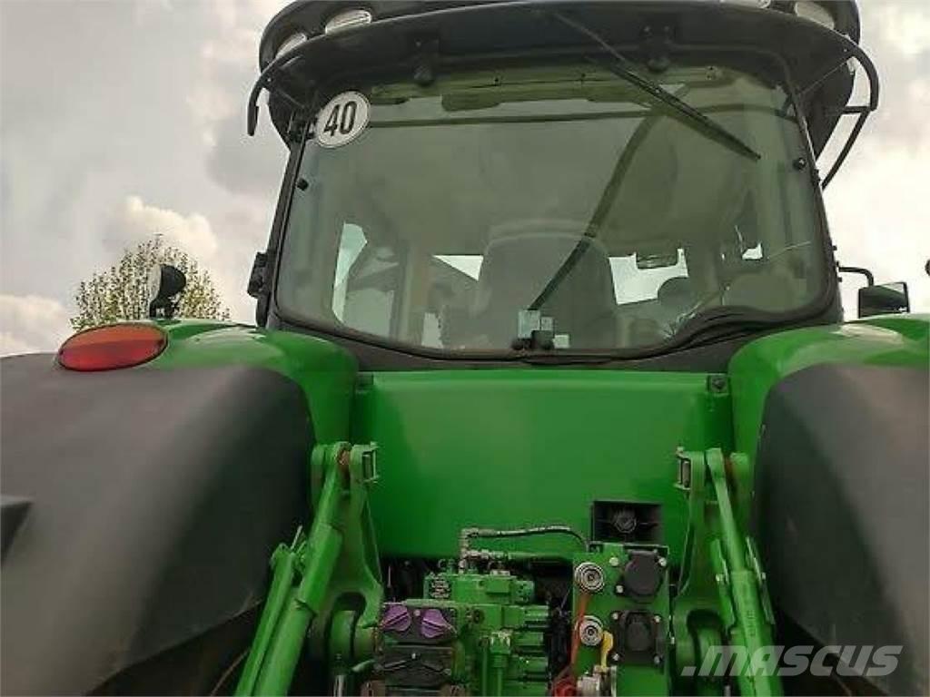 John Deere 8320R Traktorok