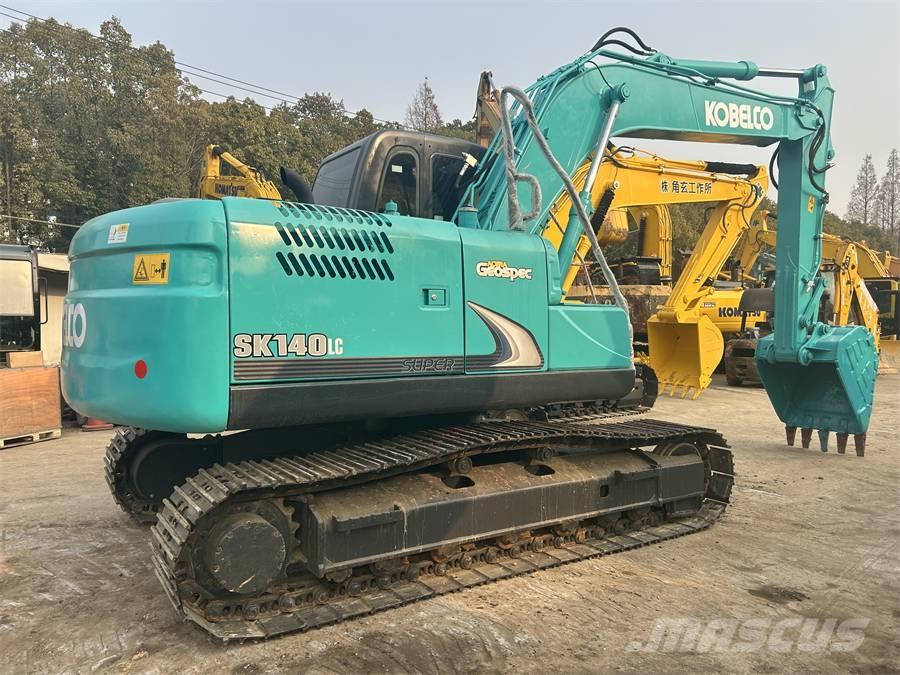Kobelco SK 140 Lánctalpas kotrók