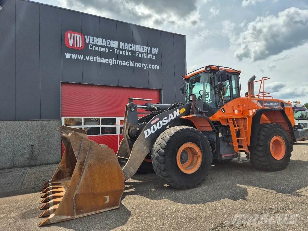 Doosan dl450-5 Gumikerekes homlokrakodók