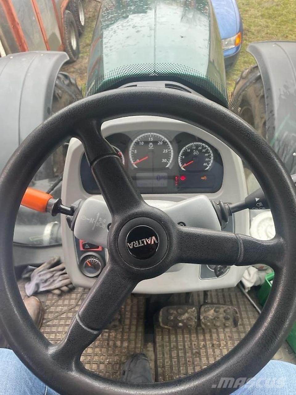 Valtra T 174 E Traktorok