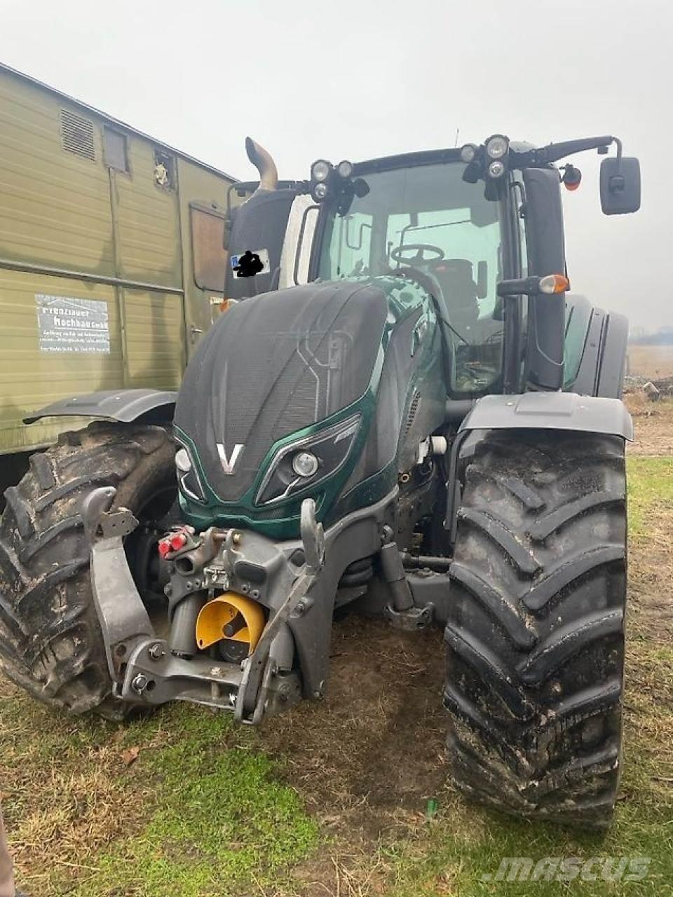 Valtra T 174 E Traktorok