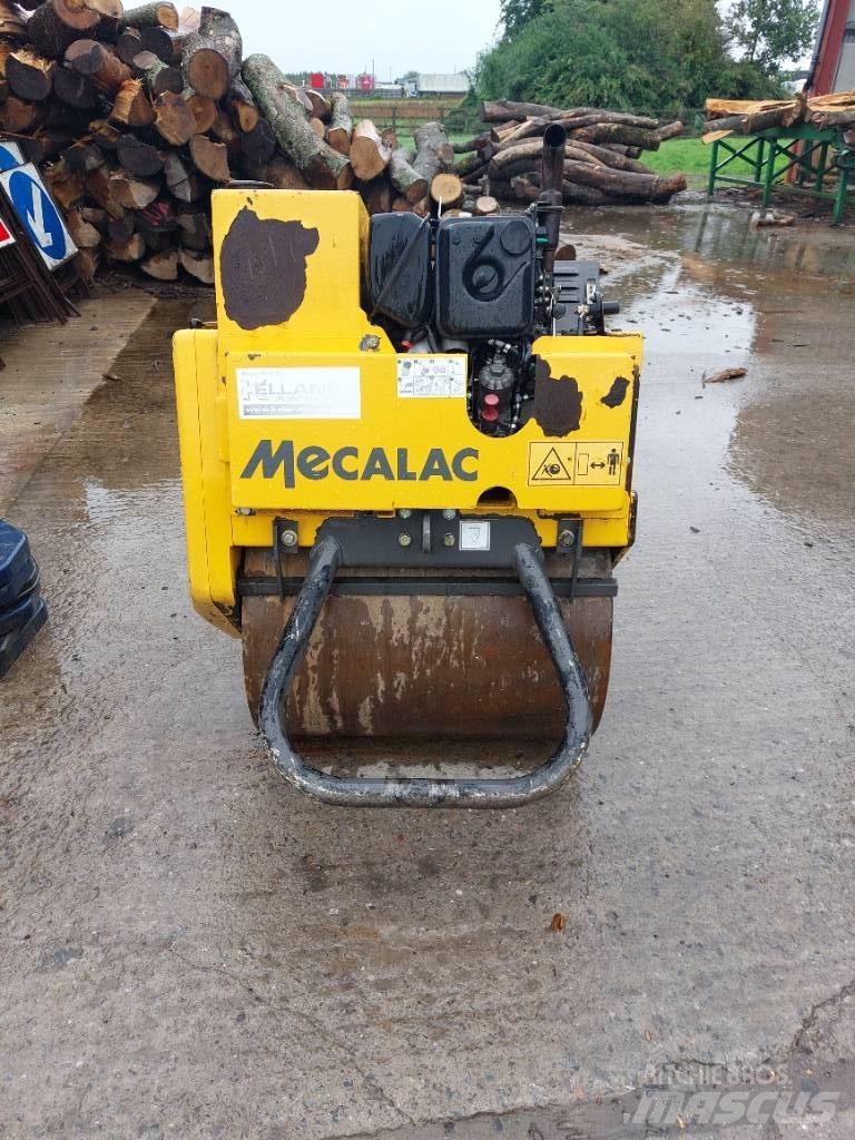 Mecalac MBR71 Egydobos hengerek