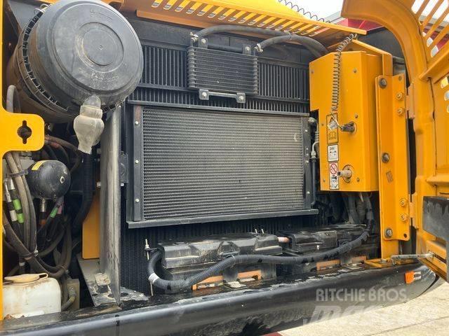 JCB JS 175 W Gumikerekes kotrók