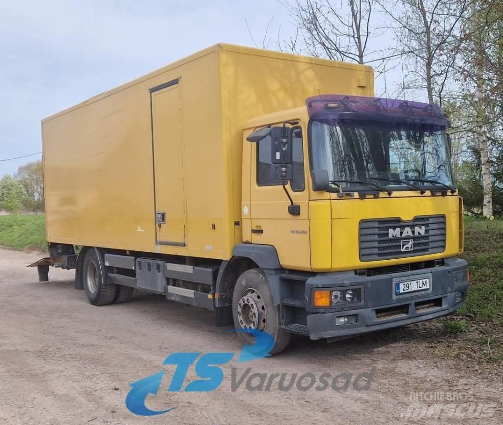 MAN ME 18.250 4x2 BL Dobozos teherautók