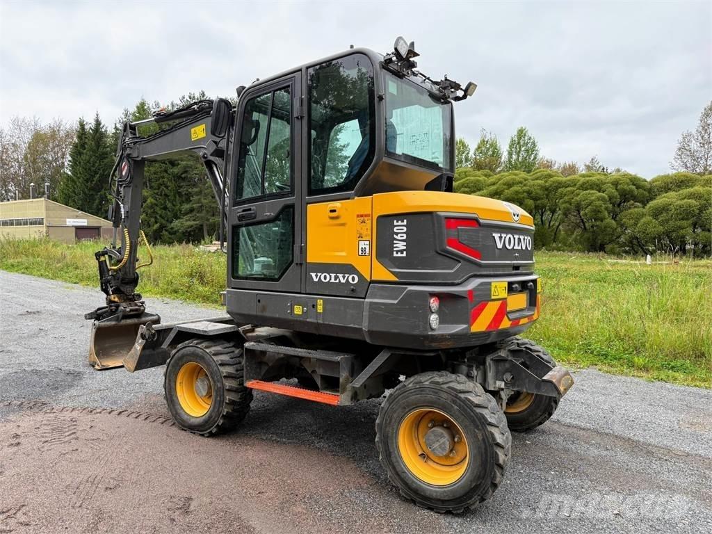 Volvo EW60 E Gumikerekes kotrók