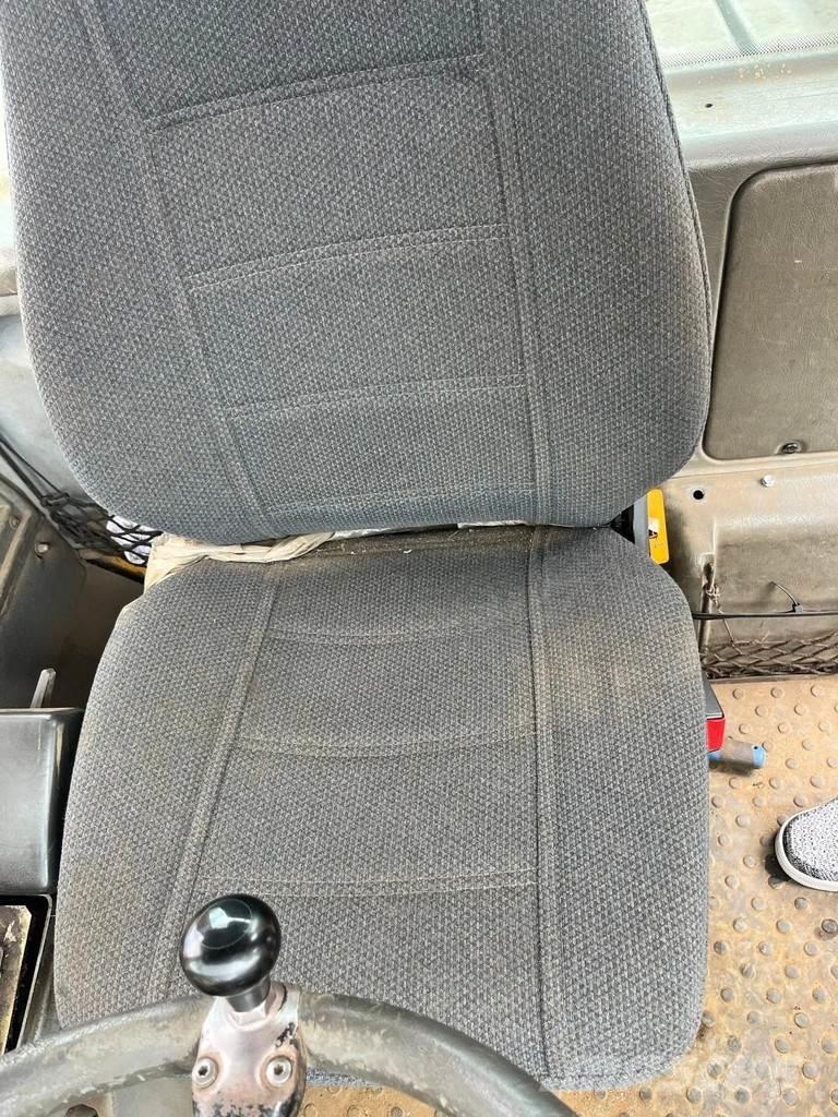 Volvo L90E Gumikerekes homlokrakodók